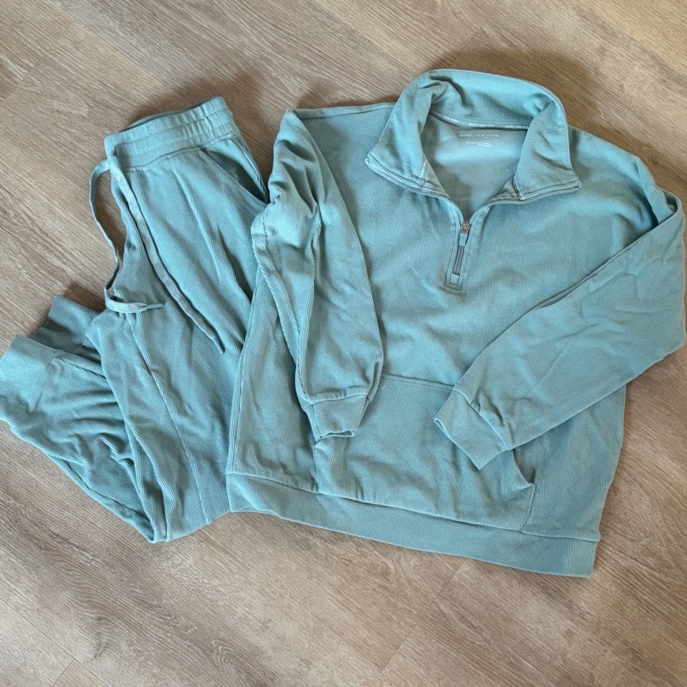 Marc New York Sage Green Half-Zip Pullover with matching bottoms